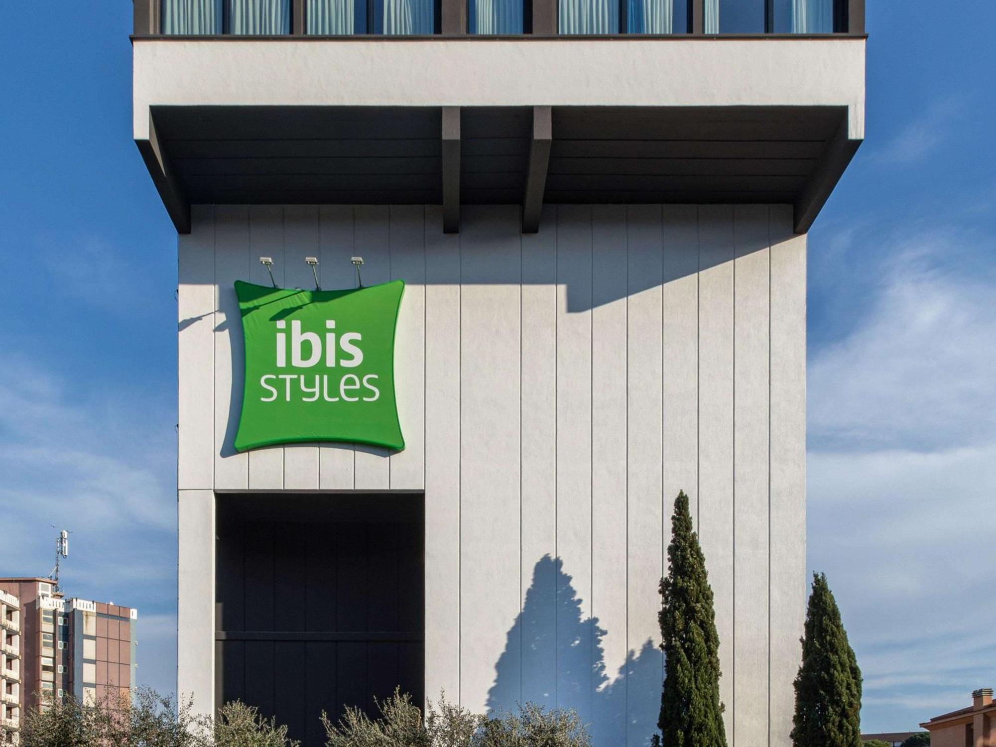 Отель Ibis Styles Roma Aurelia Экстерьер фото