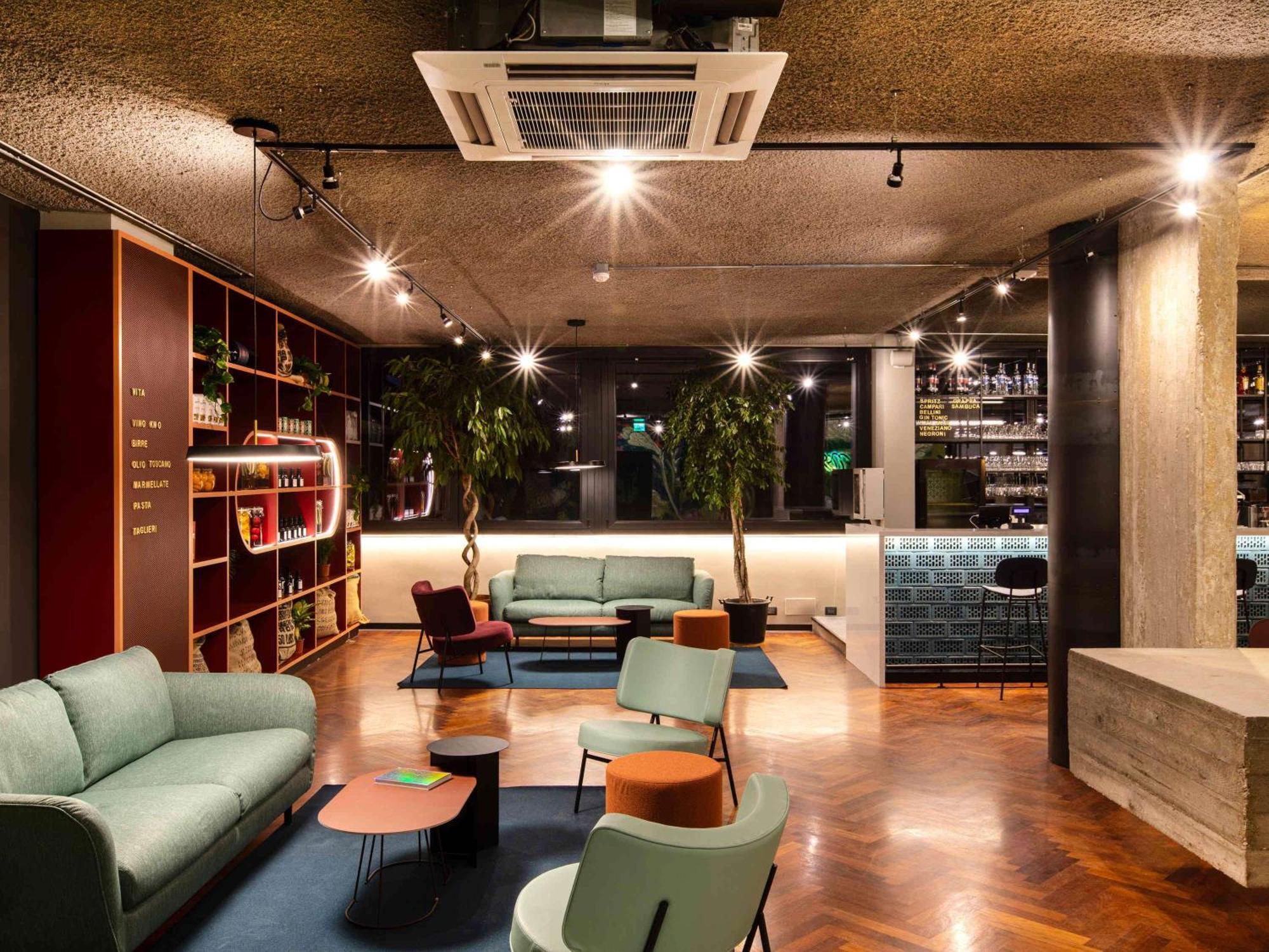 Отель Ibis Styles Roma Aurelia Экстерьер фото