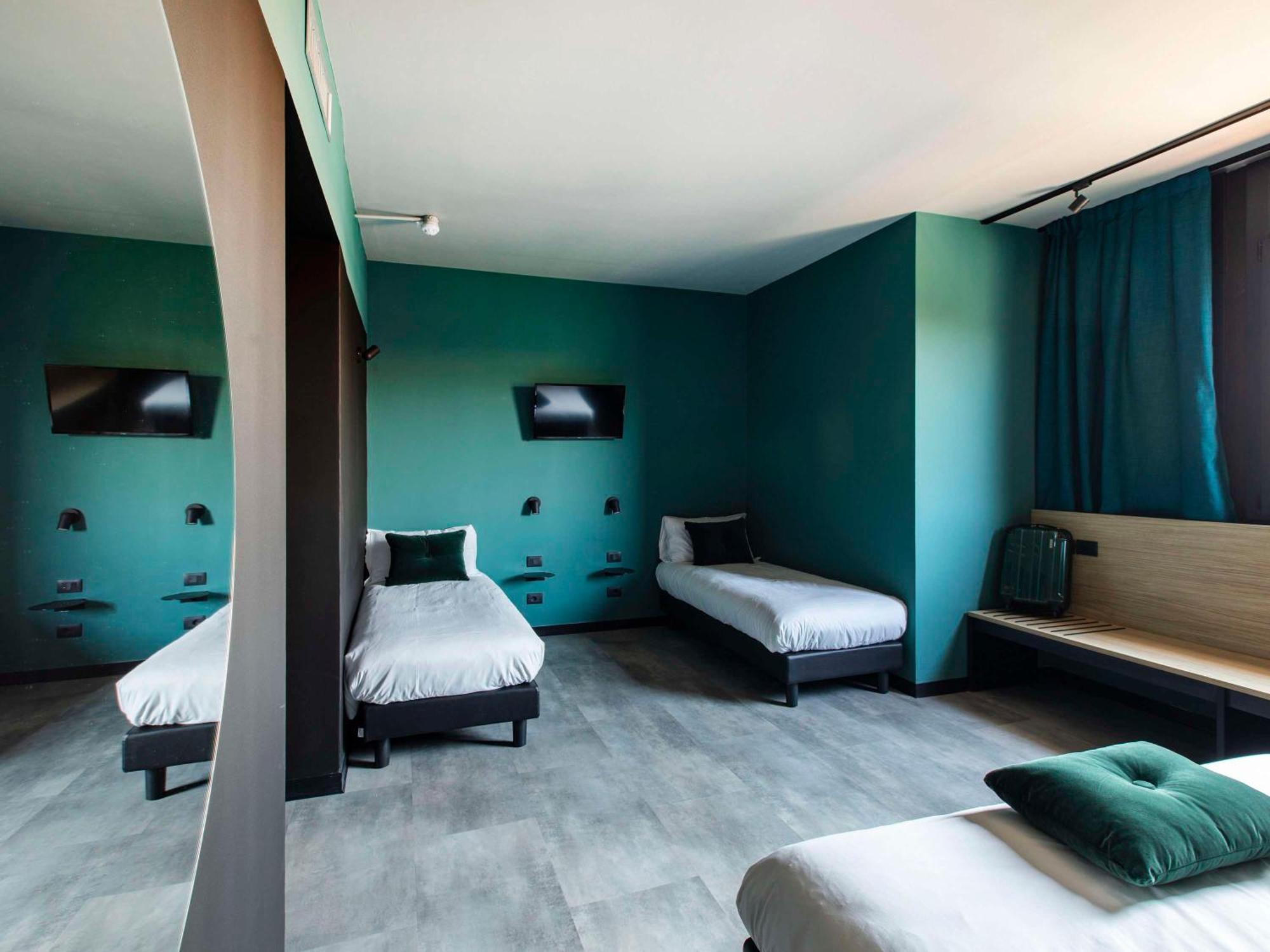 Отель Ibis Styles Roma Aurelia Экстерьер фото