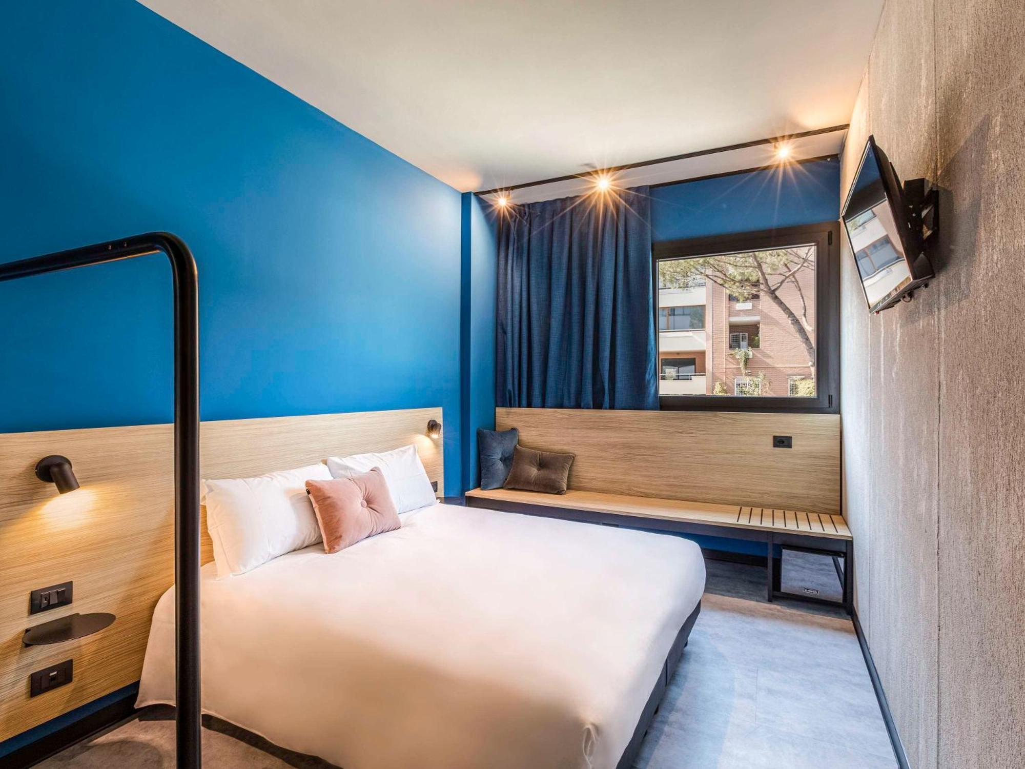 Отель Ibis Styles Roma Aurelia Экстерьер фото