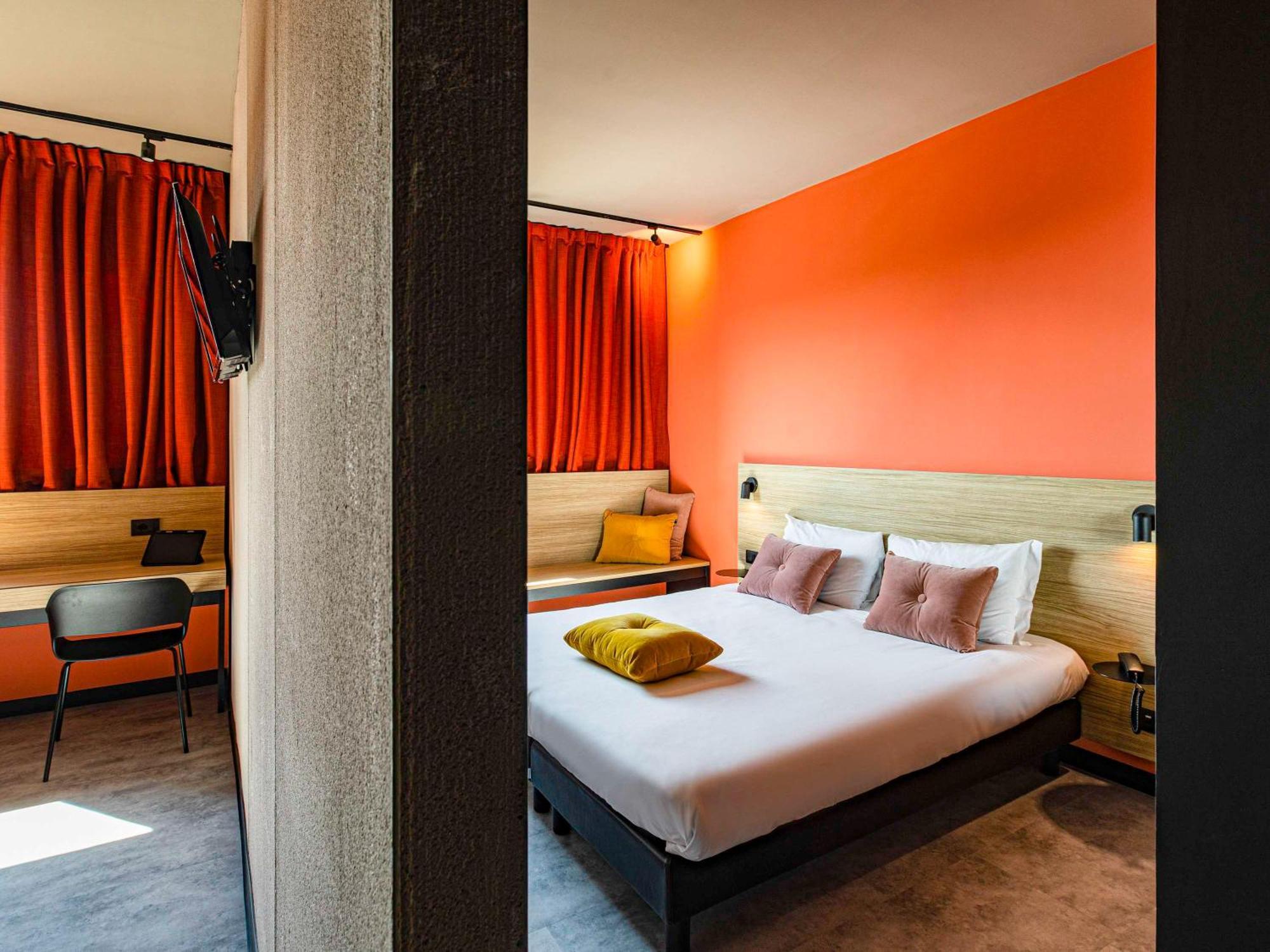Отель Ibis Styles Roma Aurelia Экстерьер фото
