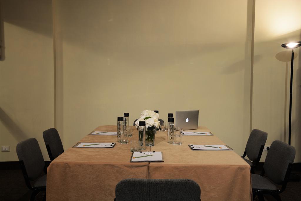 Отель Ibis Styles Roma Aurelia Номер фото